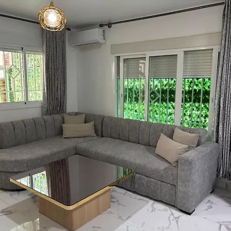 Evans Realty Ce Moderno Espacioso 公寓 *