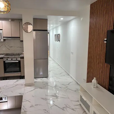 公寓 Evans Realty Ce Moderno Espacioso